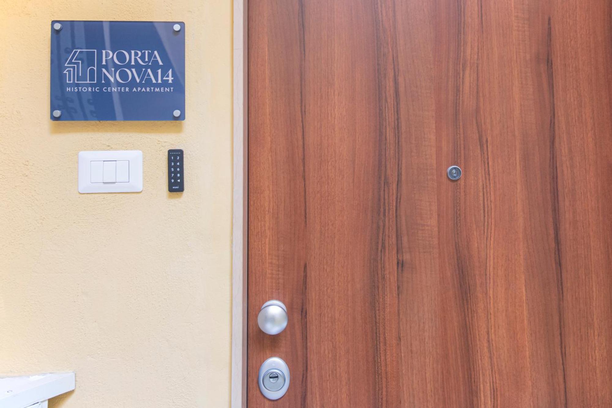 Portanova14 - Historic Center Apartment *