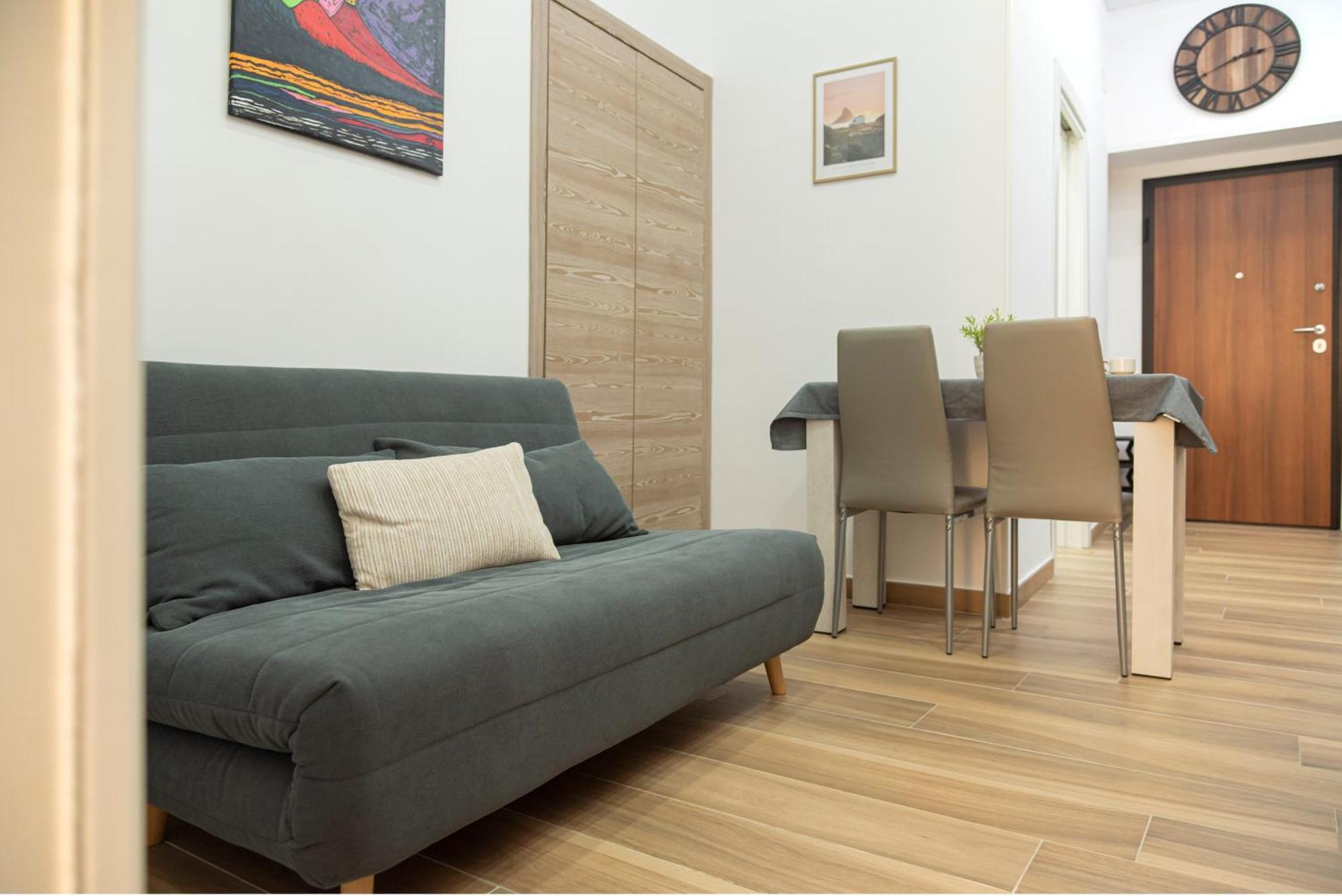 Apartment Portanova14 - Historic Center Neapel